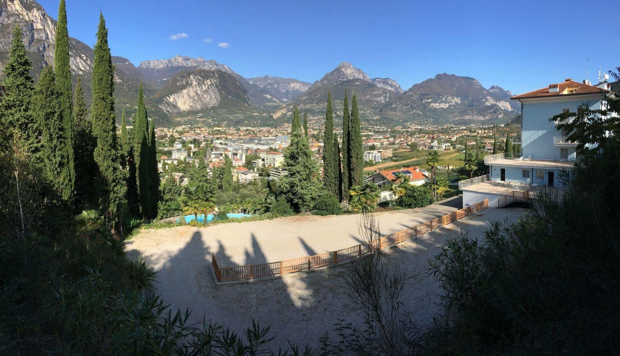 Residence Marina Riva del Garda Exterior foto